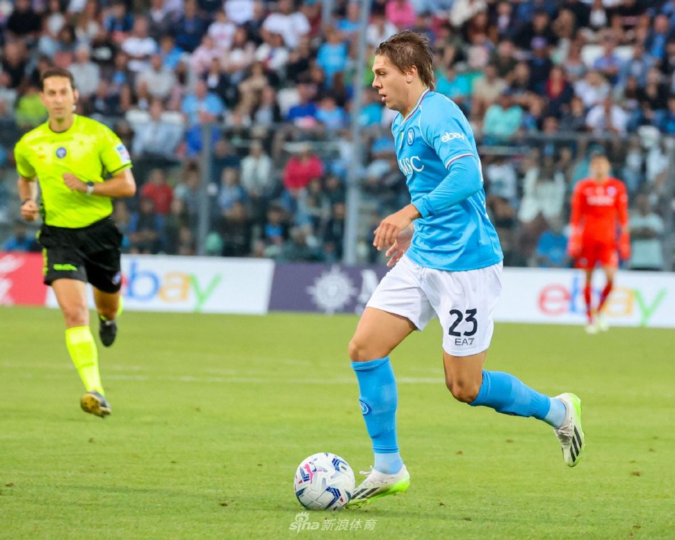 足球市场发 足球市场发